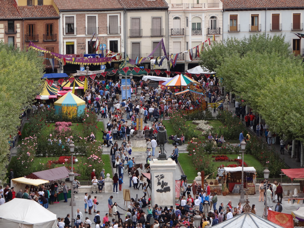 Mercado Medieval 2014 desde la Torre de Santa María (4)