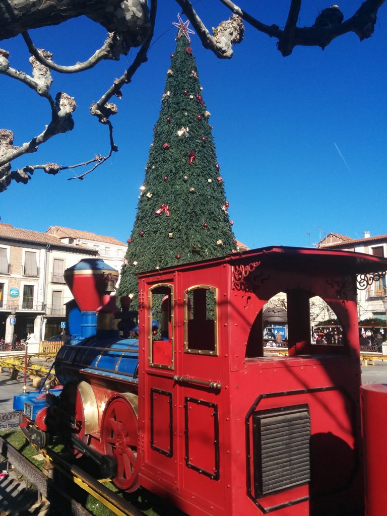 Navidad-2014-tren-plaza-de-Cervantes-2
