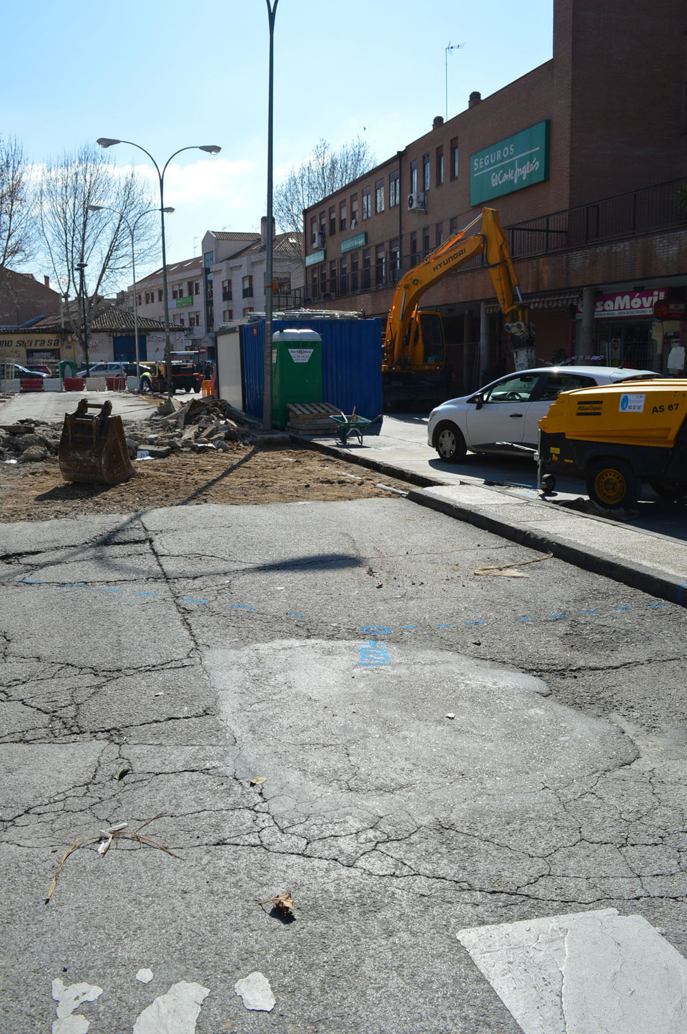 Comienzan las obras de peatonalización de la calle Brihuega