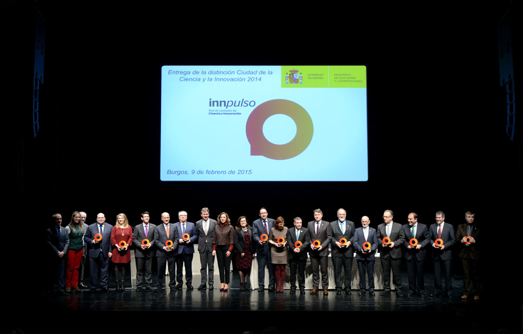 Entrega-de-las-distinciones-‘Ciudad-de-la-Ciencia-y-la-Innovación-2014’3