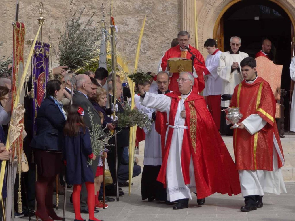 Lo mejor de la Semana Santa de Alcalá 2015 en 50 fotos