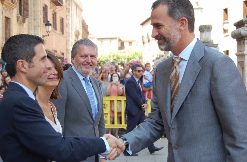 ALCALDE REY FELIPE VI Entrega Premios Camino Real Pau Gasol 2