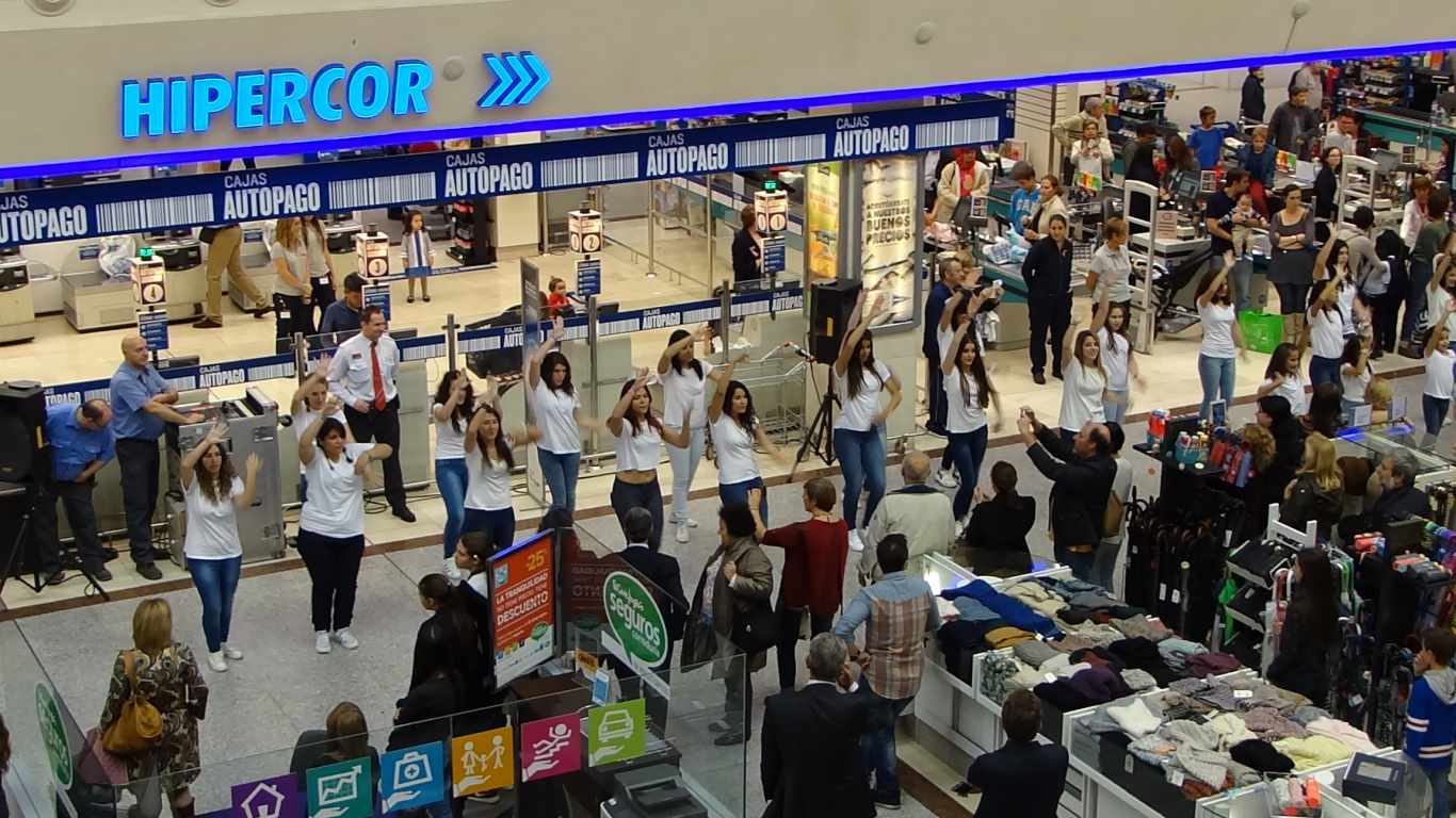 Flashmob 1 en El Corte Inglés 2015 (17)