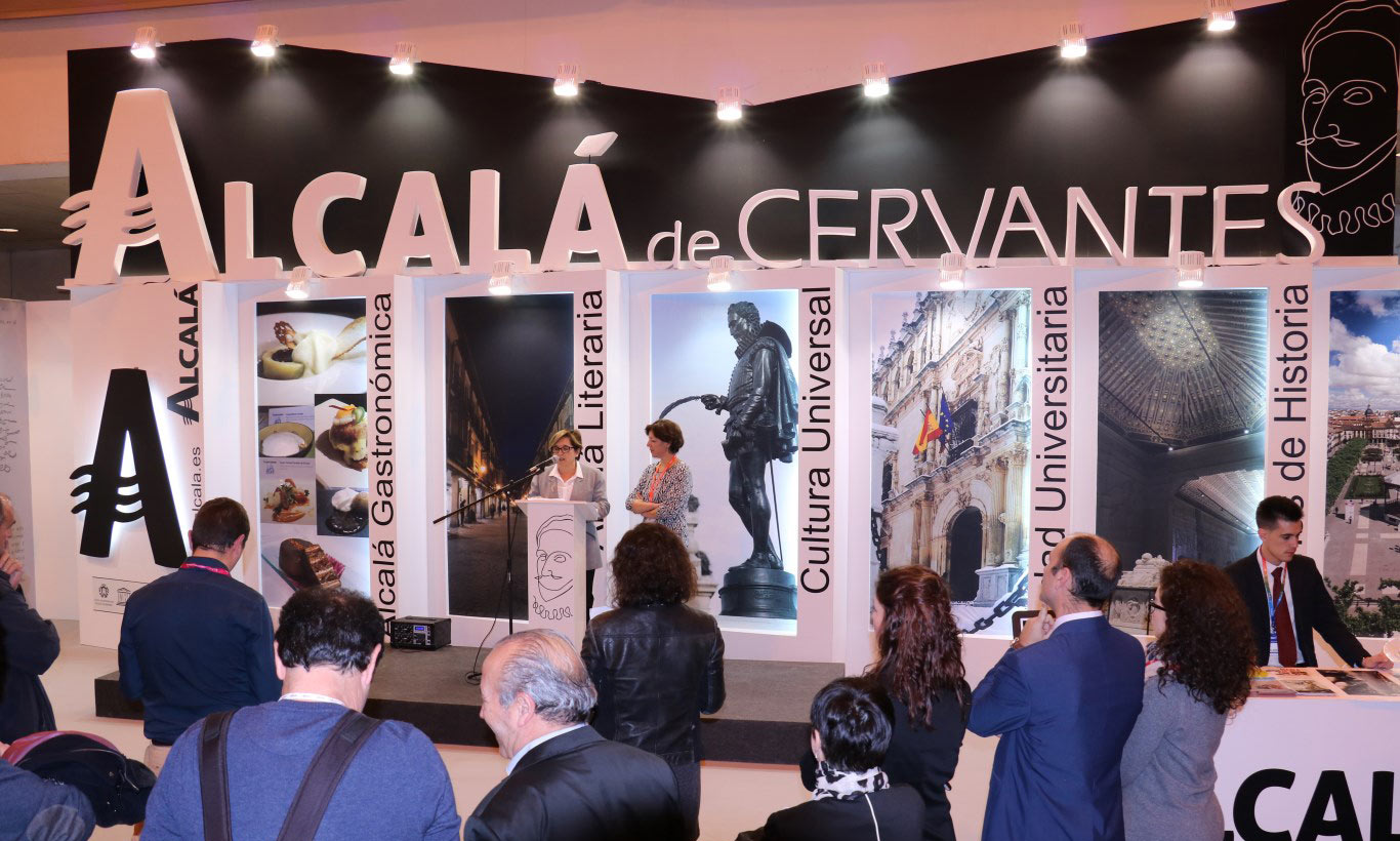 Fitur-2016-Dia-1-Presentación-Tren-de-Cervantes-(6)