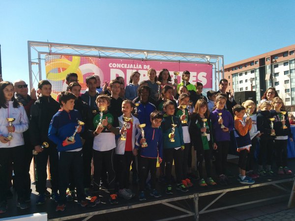 Entrega de trofeos del Cross Escolar del Distrito IV (2)