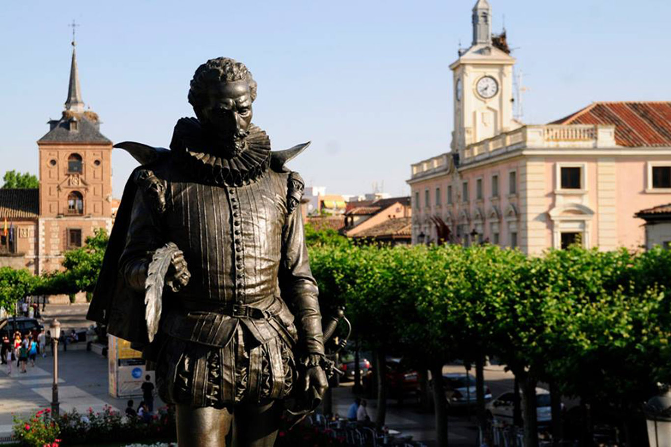 Alcala-Plaza-de-Cervantes-1366