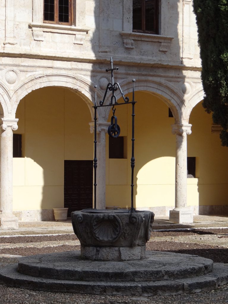 Universidad de Alcalá. Patio Trilingüe