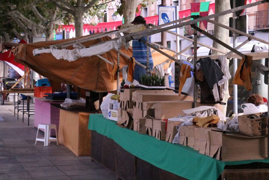 preparativos-mercado-cervantino-2016-4