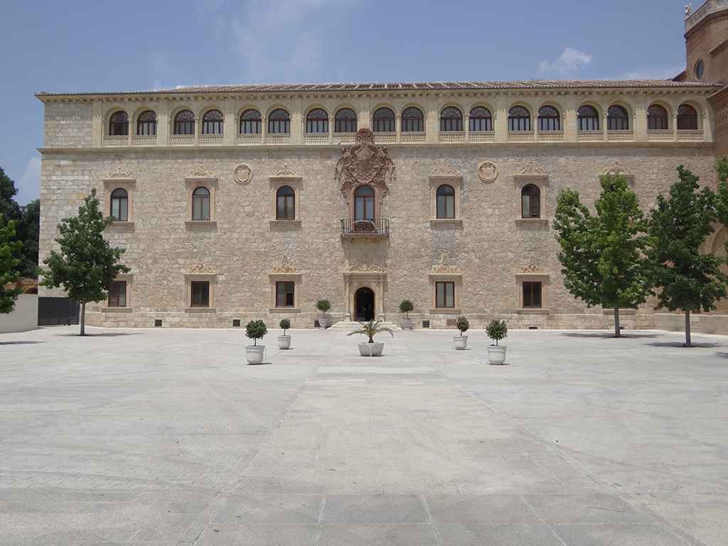 Palacio Arzobispal - Fachada principal