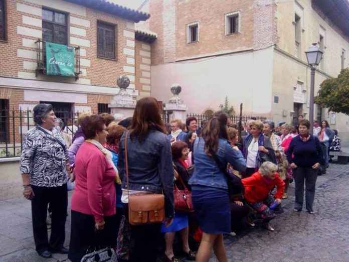 Uno de los lugares mas fotografiados de Alcala de Henares, tanto que ni se ve, nadie pasa de largo o pocos son los que se van si la tentacion de hacerse una foto - Belén Pérez