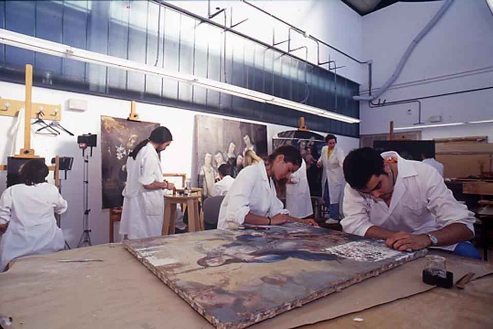 Taller Escuela de Restauración de Pintura