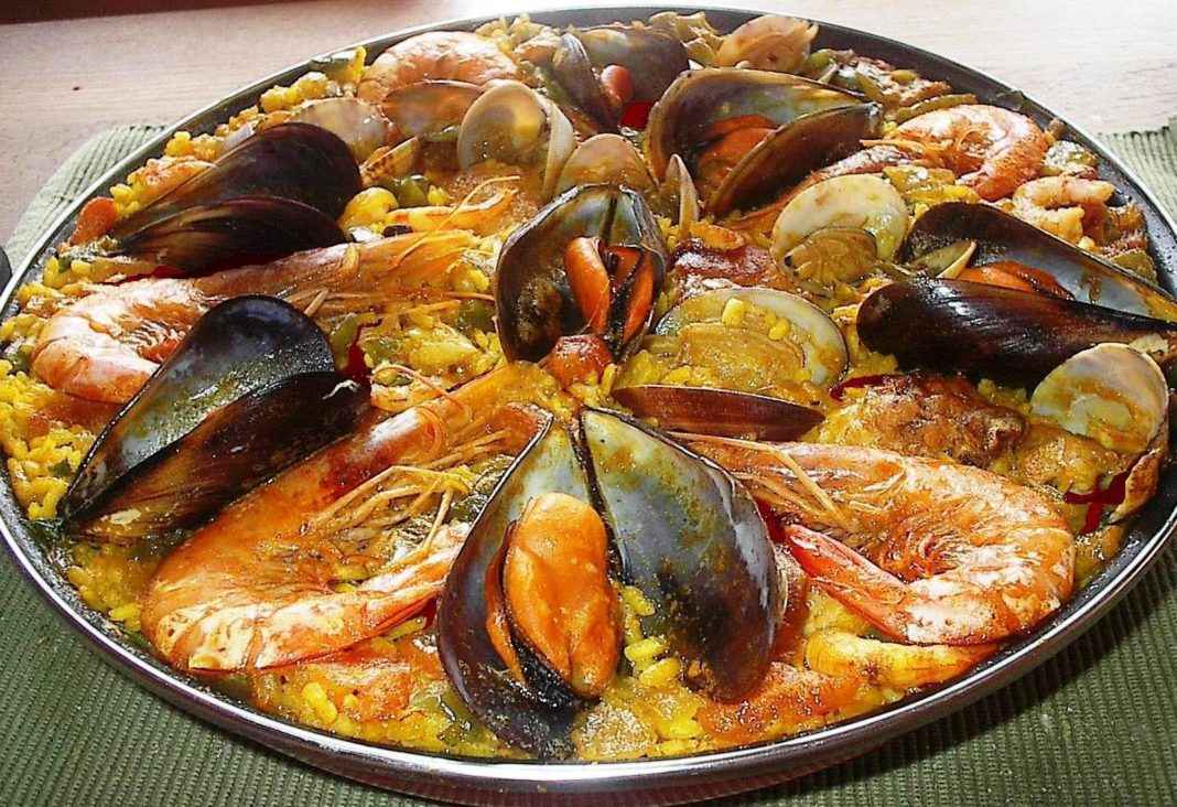 Paella mixta