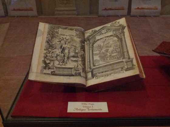 Homenaje a la Biblia Políglota Complutense en la Capilla de San Ildefonso de Alcalá de Henares