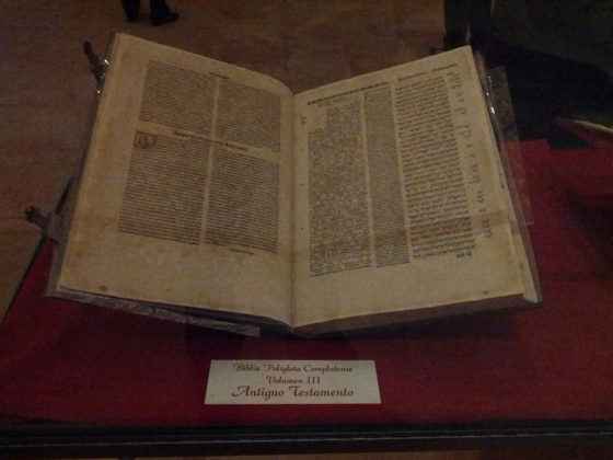 Homenaje a la Biblia Políglota Complutense en la Capilla de San Ildefonso de Alcalá de Henares