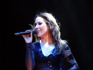 Malú arrasa en las Fiestas de Alcalá 2014