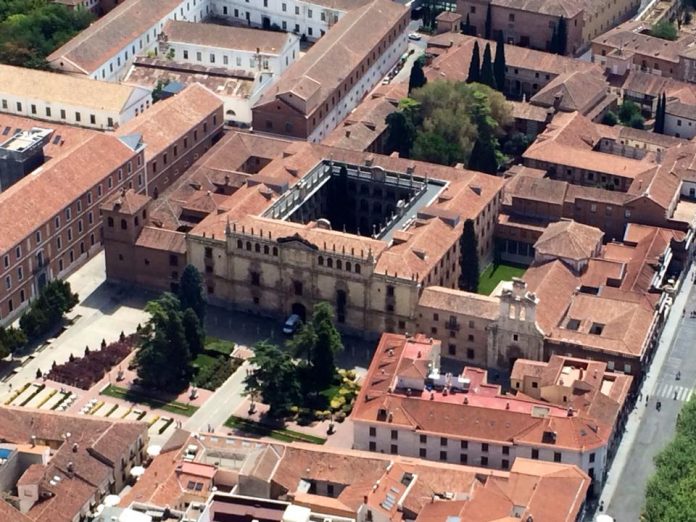 Más de 400 expertos y 36 lenguas se dan cita en la Universidad de ...