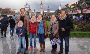Resumen fotográfico: Alcalá se echa a la calle para pasar una tarde con Cervantes