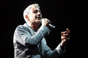 Sergio Dalma cierra el verano enamorando en Alcalá