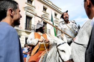 Gran pasacalles de artistas del Mercado Cervantino de Alcalá