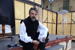 Pere Ponce estrena en el Mercado Cervantino 2017 ‘Cisneros: clavelito de mi corazón’