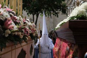 Resumen del encuentro de Cristo Resucitado y la Virgen de la Salud