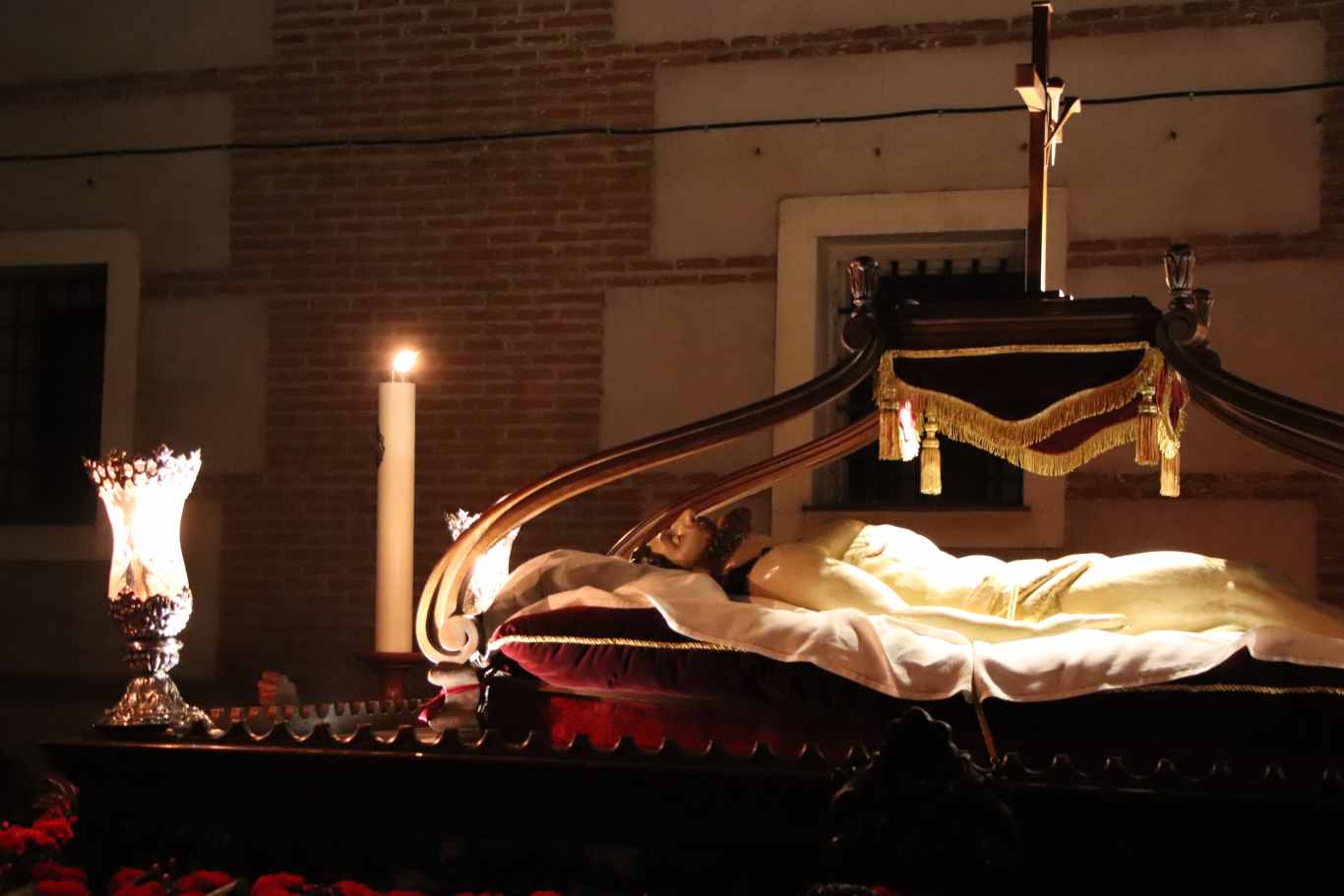 Resumen de la procesión del silencio o Santo Entierro 2019 Dream Alcalá