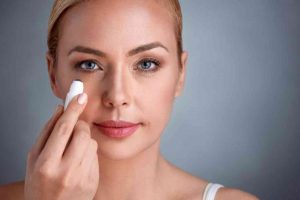 3 trucos de maquillaje para corregir imperfecciones