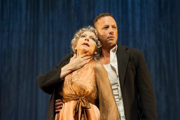 Kiti Mánver y Chevi Muraday llegan al Salón Cervantes con Sensible