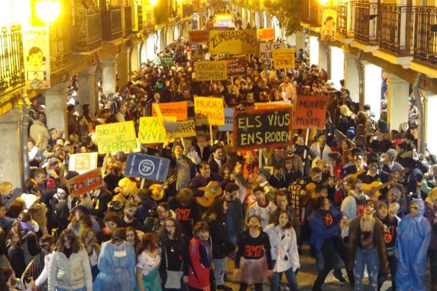 Los muertos vivientes volvieron a caminar en la 8ª Marcha Zombie de Alcalá de Henares