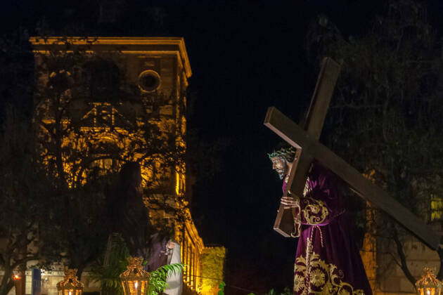 Vía Crucis desde La Magistral el Martes de Semana Santa