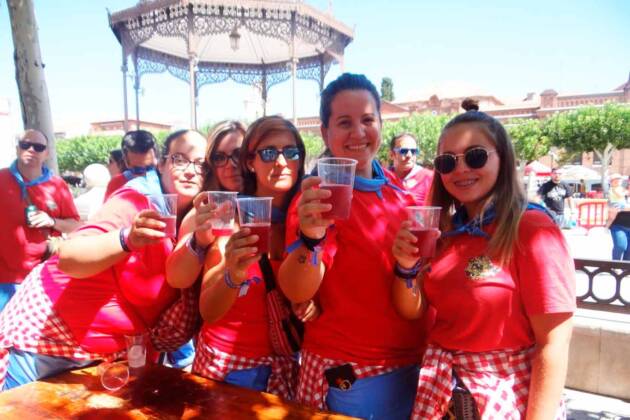 Último vermú de nuestras Peñas en las Ferias de Alcalá 2019