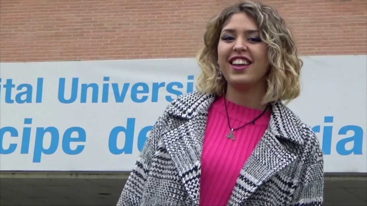 La impresionante voz de Miriam Gudín te felicita la Navidad desde Alcalá de Henares