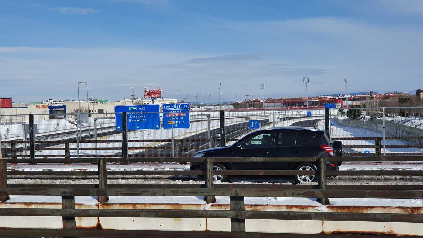 La red principal de carreteras madrileñas está operativa y sin restricciones