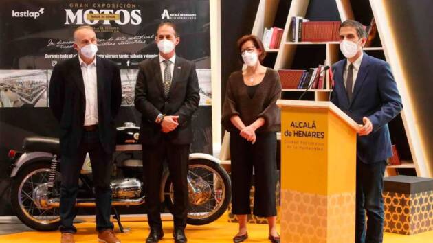 Alcalá de Henares presenta en FITUR su exposición Moto Made in Spain