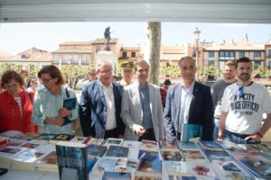 Abre al público la Feria del Libro de Alcalá de Henares que cumple su XL edición