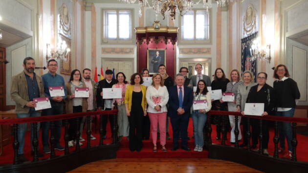 Premiados los Balcones y Escaparates más bonitos de la Semana Santa de Alcalá de Henares