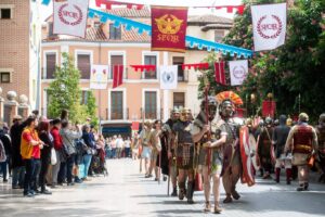 Desfile militar romano de Complutum Renacida 2024