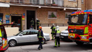 Herida leve una joven tras incendiarse la campana extractora de su vivienda de Alcalá de Henares