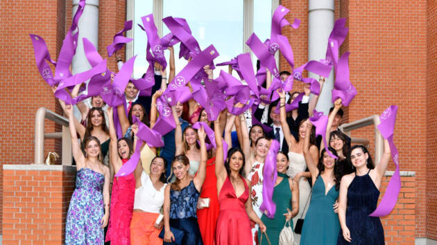 El Centro Universitario Cardenal Cisneros de Alcalá celebra sus actos de graduación