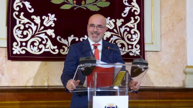 El delegado del Gobierno defiende el CAED de Alcalá y pide a Piquet que condene los discursos de odio