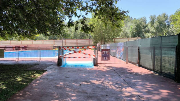 El PSOE denuncia «la contaminación de piscinas municipales abiertas al público»