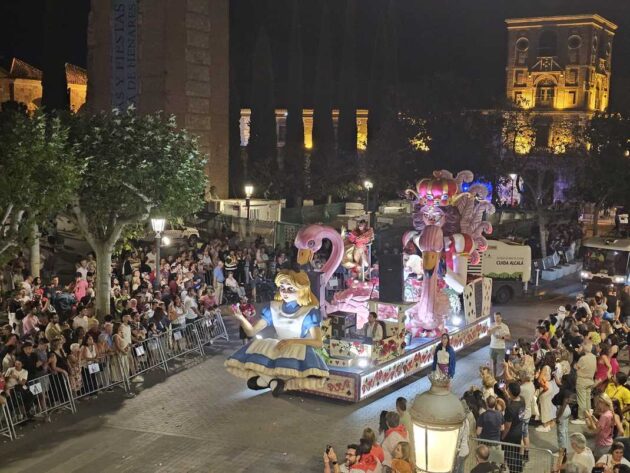 La Cabalgata de Fin de Ferias pone el broche de oro a las Fiestas de Alcalá de Henares 2025