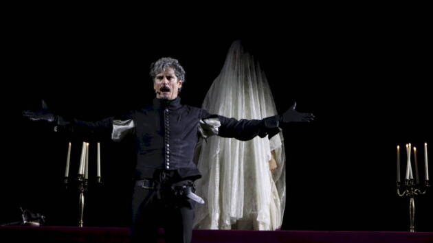 Don Juan en Alcalá 2025: el ensayo general descubre al Tenorio más tragicómico de Yllana