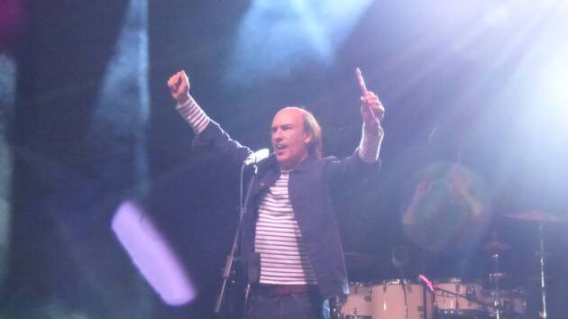 Carlos Núñez llenó la huerta del Obispo en su concierto del Mercado Cervantino 2025