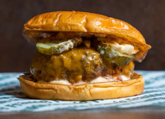 Frankie Burgers: el Mercado Cervantino 2026 cuenta con la mejor hamburguesa de Alcalá
