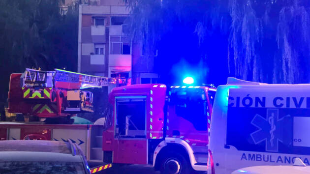 Seis intoxicados tras el incendio de una vivienda en Alcalá de Henares