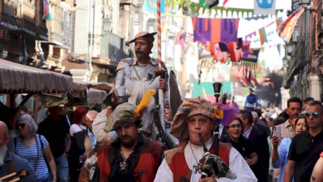 Inaugurado el Mercado Cervantino 2025 de Alcalá de Henares