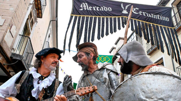 10 razones para visitar este fin de semana el Mercado Cervantino 2025 de Alcalá de Henares