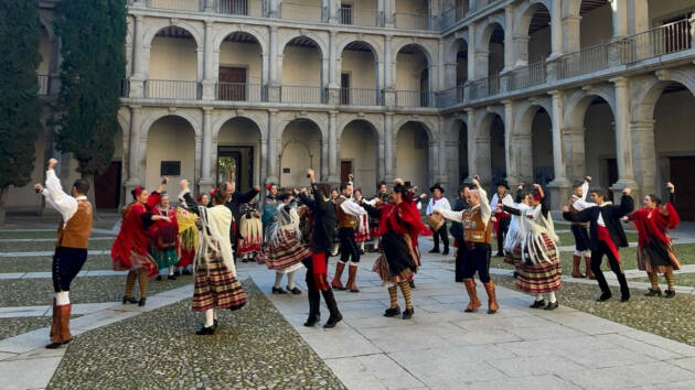 Folk-Lore Antología: danza extremeña con La Nacencia, en el Paco de Lucía