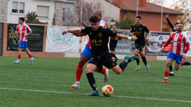Un mal final de partido condena a la RSD Alcalá en Navalcarnero